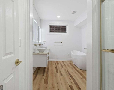 1711 Summit Glen Lane Ne - Photo Thumbnail 31