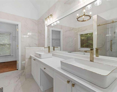 1711 Summit Glen Lane Ne - Photo Thumbnail 15