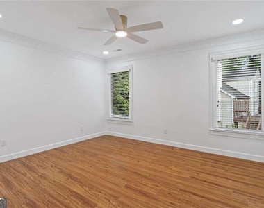 1711 Summit Glen Lane Ne - Photo Thumbnail 40