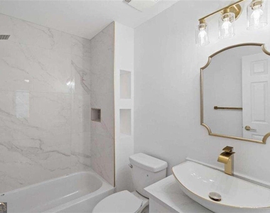 1711 Summit Glen Lane Ne - Photo Thumbnail 37