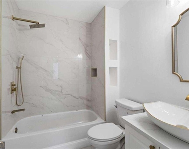 1711 Summit Glen Lane Ne - Photo Thumbnail 38