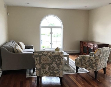 446 Eisenhower Avenue - Photo Thumbnail 9