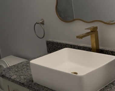 5454 Nw 8th - Photo Thumbnail 2