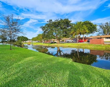 416 Lakeside Drive - Photo Thumbnail 16
