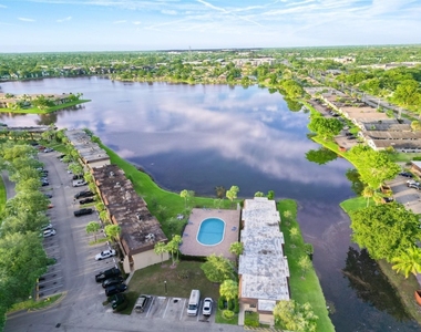 416 Lakeside Drive - Photo Thumbnail 30