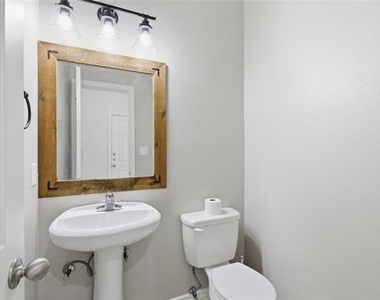 609 E Mcgee Street - Photo Thumbnail 11