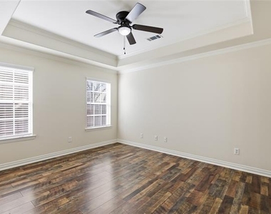 609 E Mcgee Street - Photo Thumbnail 12