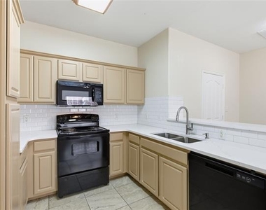 609 E Mcgee Street - Photo Thumbnail 9