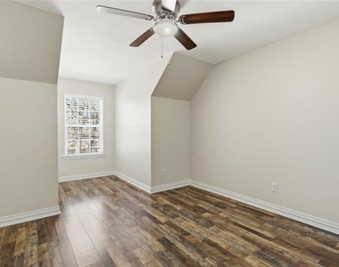 609 E Mcgee Street - Photo Thumbnail 16