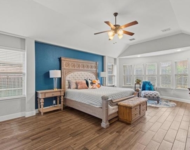 1413 Wood Duck Drive - Photo Thumbnail 8