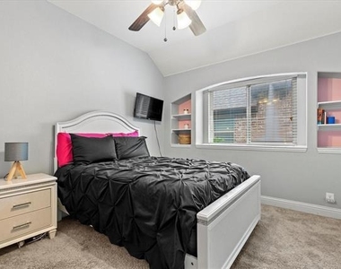 1413 Wood Duck Drive - Photo Thumbnail 13