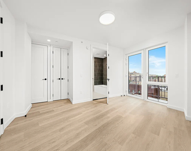 1615 Cedar Street - Photo Thumbnail 3
