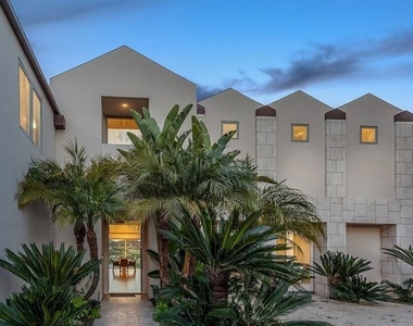 2528 Westridge Road - Photo Thumbnail 32