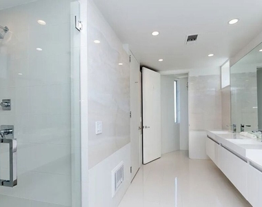 2528 Westridge Road - Photo Thumbnail 21