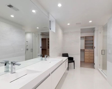 2528 Westridge Road - Photo Thumbnail 20