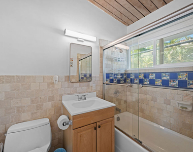 25154 Malibu Road - Photo Thumbnail 26