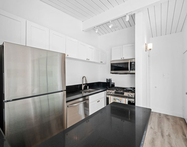 25154 Malibu Road - Photo Thumbnail 20