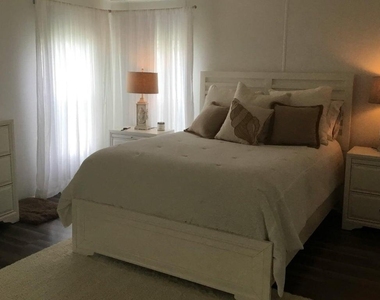6765 Spanish Lakes Boulevard - Photo Thumbnail 9