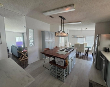 6765 Spanish Lakes Boulevard - Photo Thumbnail 1