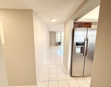2929 S Ocean Boulevard - Photo Thumbnail 3