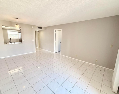 2929 S Ocean Boulevard - Photo Thumbnail 4