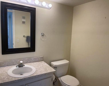 2460 Deer Creek Country Club Blvd Boulevard - Photo Thumbnail 10