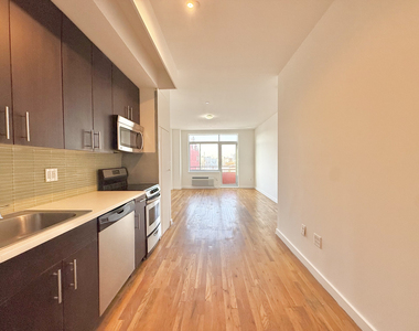 184 Noll Street - Photo Thumbnail 6