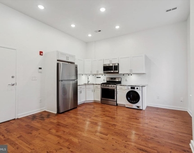 5011 Germantown Avenue - Photo Thumbnail 3