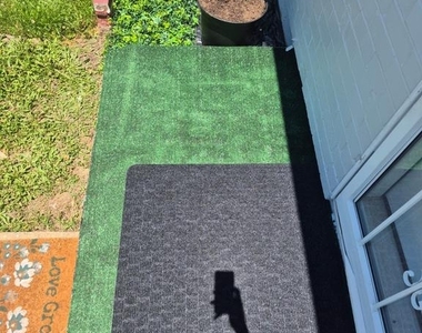 1835 Village Green Drive - Photo Thumbnail 6