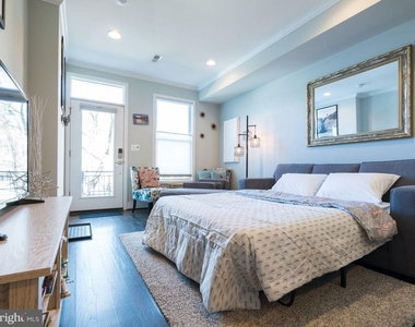 732 Girard Street Nw - Photo Thumbnail 6