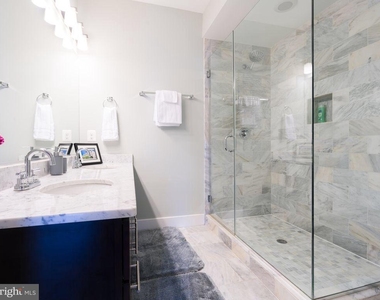 732 Girard Street Nw - Photo Thumbnail 7