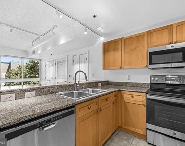 777 7th Street Nw - Photo Thumbnail 26