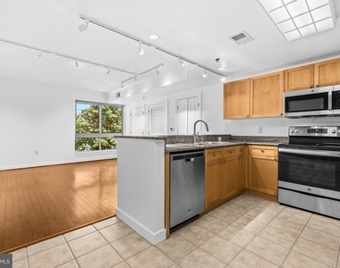 777 7th Street Nw - Photo Thumbnail 25