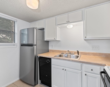 2500 Burleson Rd - Photo Thumbnail 7