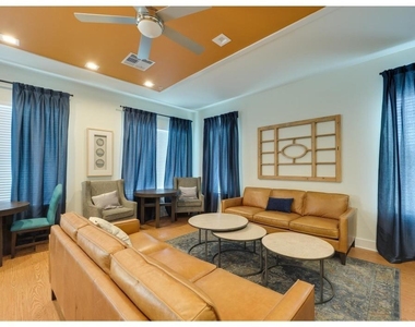 2400 Louis Henna Blvd - Photo Thumbnail 5