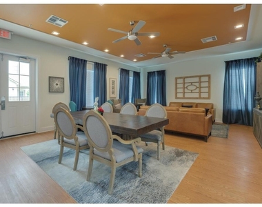 2400 Louis Henna Blvd - Photo Thumbnail 7