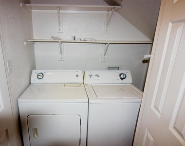 1912 S 15th Unit A St S - Photo Thumbnail 4