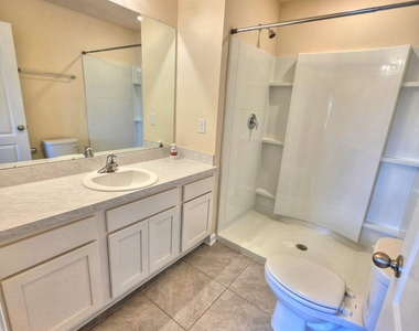3972 Village View Lane - Photo Thumbnail 9