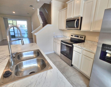 3972 Village View Lane - Photo Thumbnail 3