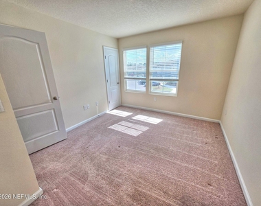 3972 Village View Lane - Photo Thumbnail 18