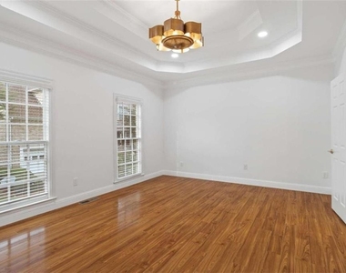 1711 Summit Glen Lane - Photo Thumbnail 14