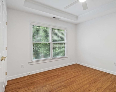 1711 Summit Glen Lane - Photo Thumbnail 26