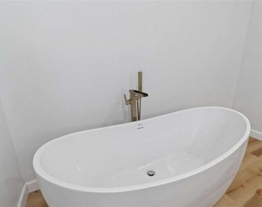 1711 Summit Glen Lane - Photo Thumbnail 35