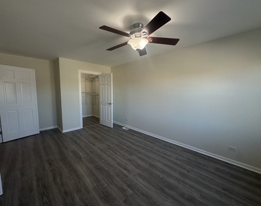 306 Northwestern Court - Photo Thumbnail 12