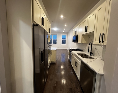4819 Main Street - Photo Thumbnail 8