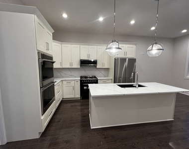 4819 Main Street - Photo Thumbnail 3