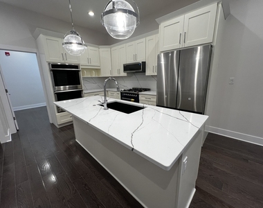 4819 Main Street - Photo Thumbnail 10