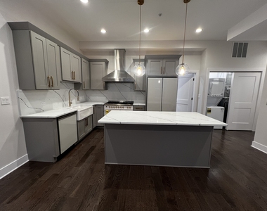 4819 Main Street - Photo Thumbnail 3