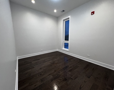 4819 Main Street - Photo Thumbnail 11