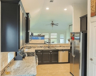21399 Hunter Hart Drive - Photo Thumbnail 1